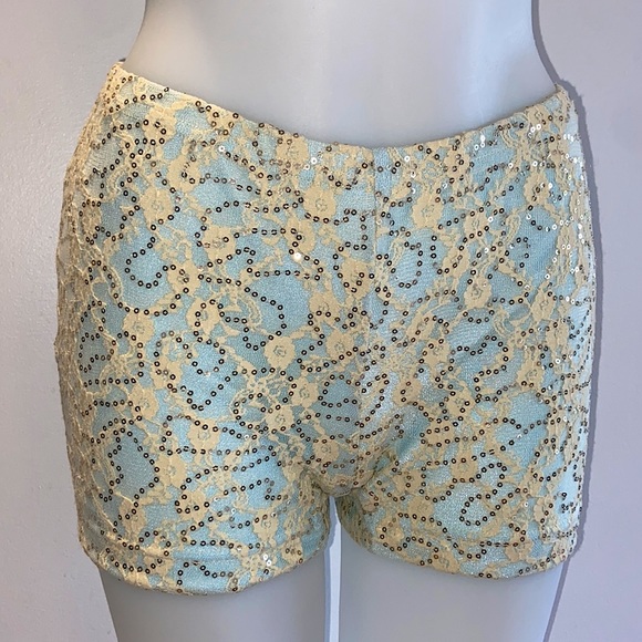 NWT Unique Sparkling Gold Sequinned Baby Blue Stretch Two Piece Co-ord Set - Picture 6 of 9